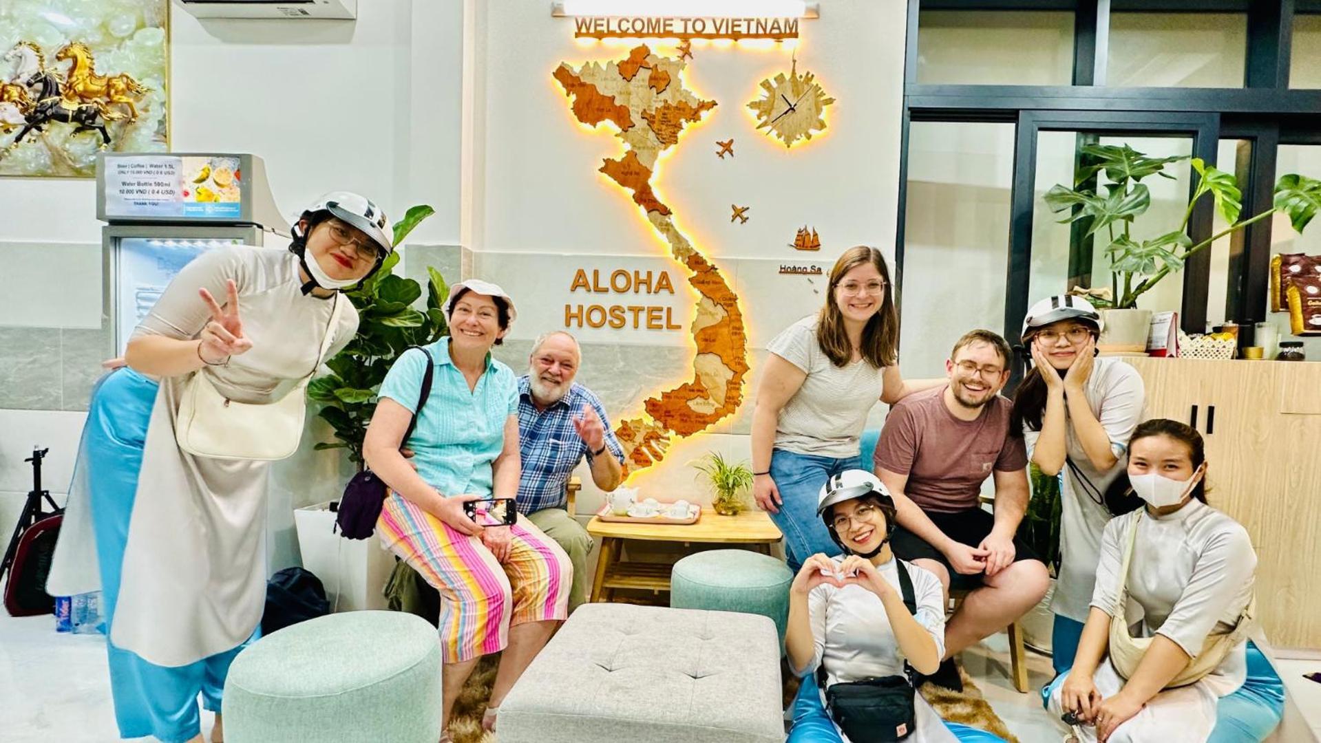 Aloha Saigon Premium Hostel By Local Travel Experts - Newly Opened, Less-Touristy Location, Spacious Rooms, Glass Shower Bathroom, Free Breakfast & Walking Tour Ho Şi Min Dış mekan fotoğraf