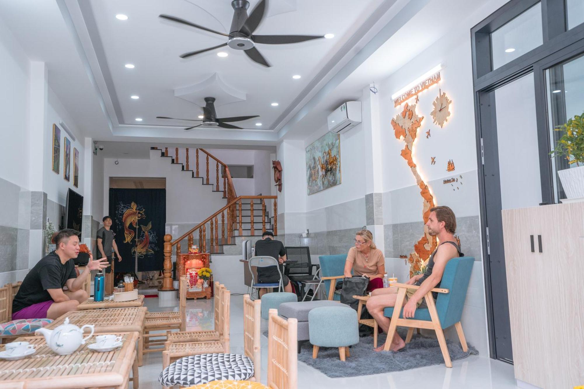 Aloha Saigon Premium Hostel By Local Travel Experts - Newly Opened, Less-Touristy Location, Spacious Rooms, Glass Shower Bathroom, Free Breakfast & Walking Tour Ho Şi Min Dış mekan fotoğraf