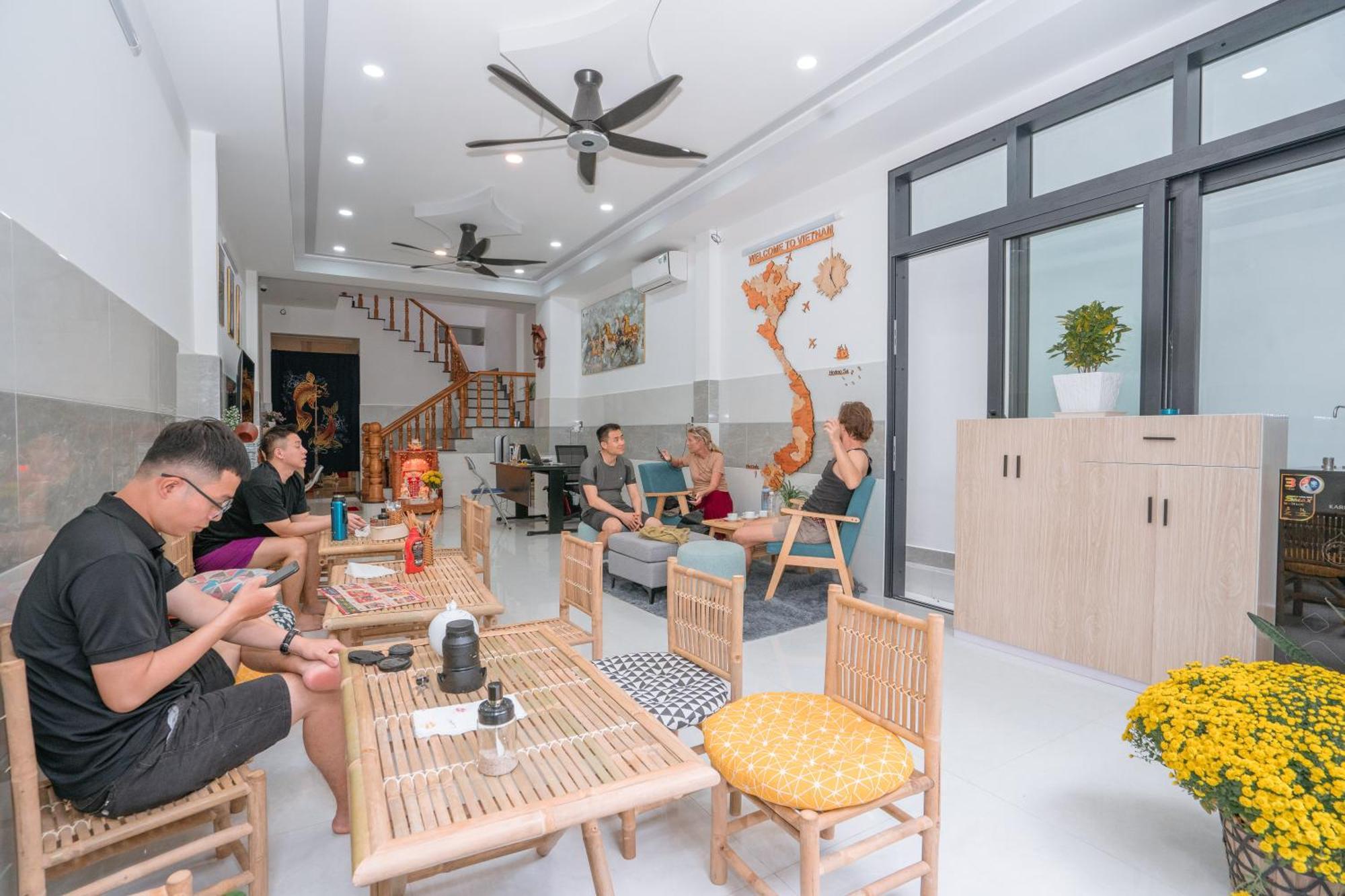 Aloha Saigon Premium Hostel By Local Travel Experts - Newly Opened, Less-Touristy Location, Spacious Rooms, Glass Shower Bathroom, Free Breakfast & Walking Tour Ho Şi Min Dış mekan fotoğraf