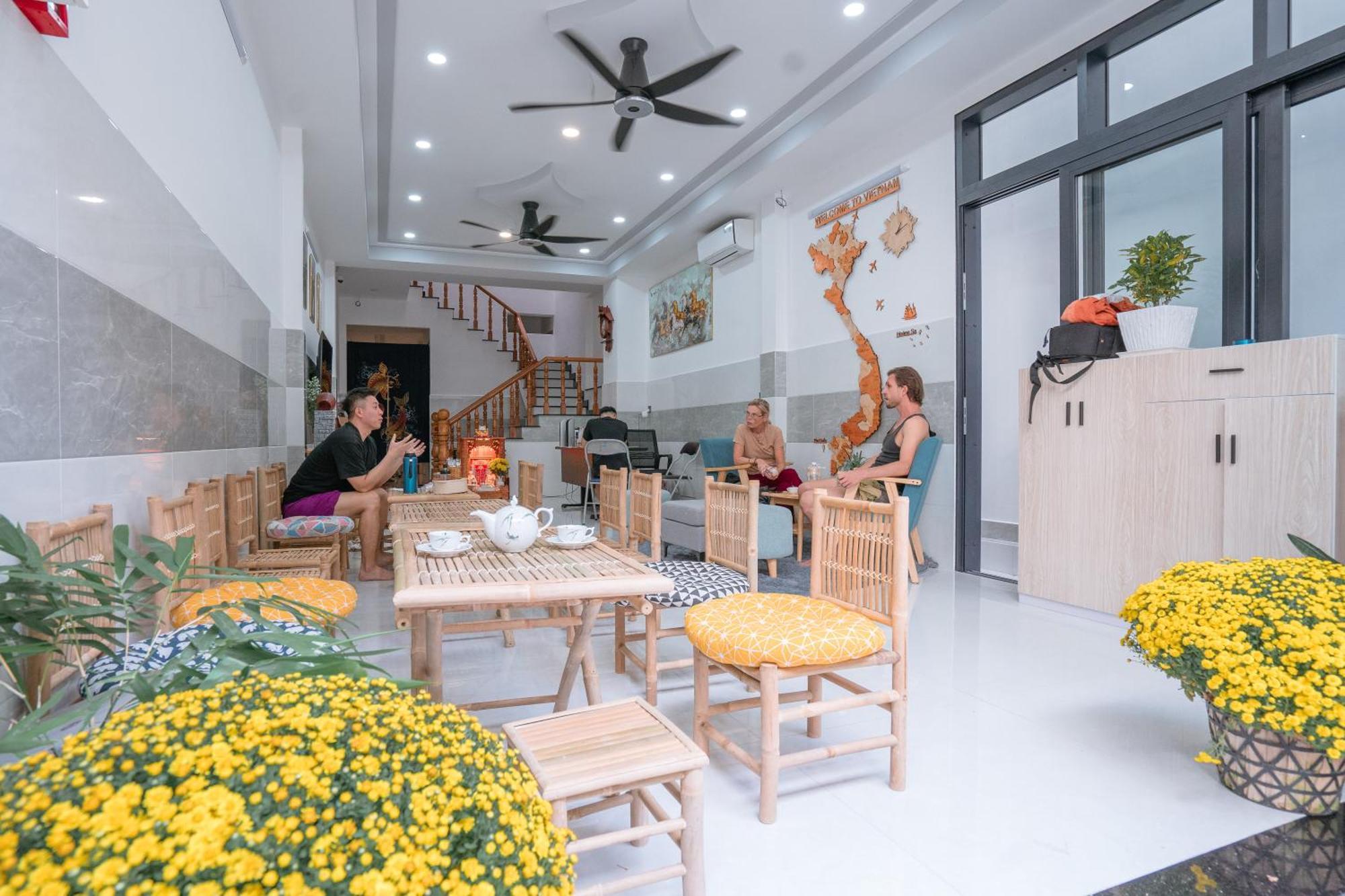 Aloha Saigon Premium Hostel By Local Travel Experts - Newly Opened, Less-Touristy Location, Spacious Rooms, Glass Shower Bathroom, Free Breakfast & Walking Tour Ho Şi Min Dış mekan fotoğraf
