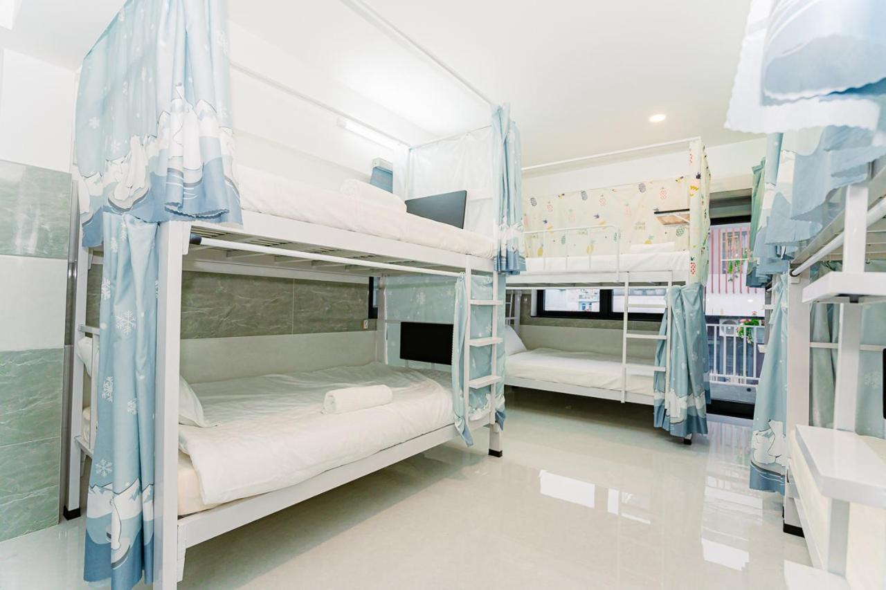 Aloha Saigon Premium Hostel By Local Travel Experts - Newly Opened, Less-Touristy Location, Spacious Rooms, Glass Shower Bathroom, Free Breakfast & Walking Tour Ho Şi Min Dış mekan fotoğraf