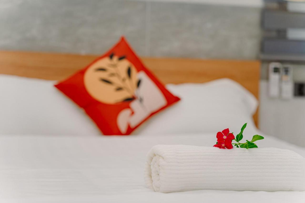Aloha Saigon Premium Hostel By Local Travel Experts - Newly Opened, Less-Touristy Location, Spacious Rooms, Glass Shower Bathroom, Free Breakfast & Walking Tour Ho Şi Min Dış mekan fotoğraf