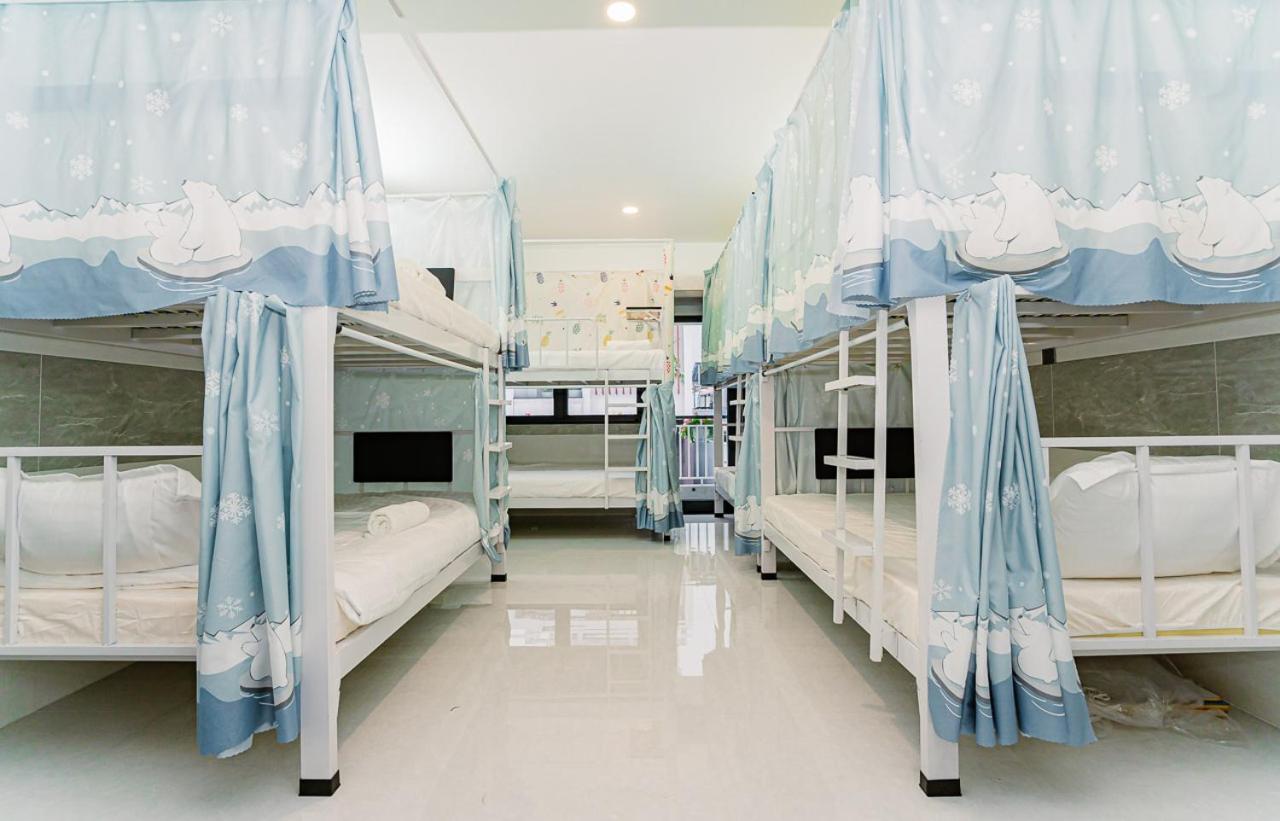 Aloha Saigon Premium Hostel By Local Travel Experts - Newly Opened, Less-Touristy Location, Spacious Rooms, Glass Shower Bathroom, Free Breakfast & Walking Tour Ho Şi Min Dış mekan fotoğraf