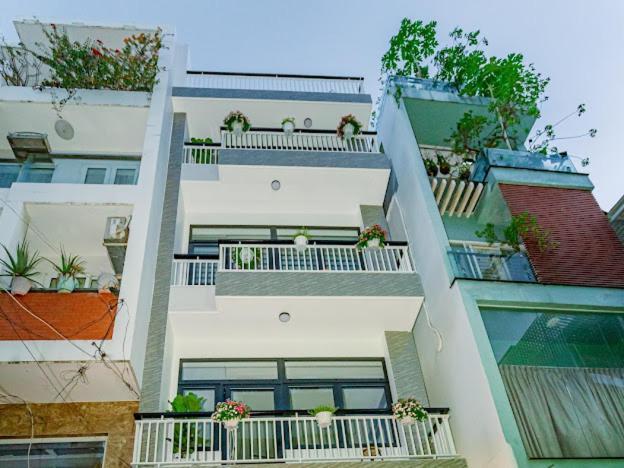 Aloha Saigon Premium Hostel By Local Travel Experts - Newly Opened, Less-Touristy Location, Spacious Rooms, Glass Shower Bathroom, Free Breakfast & Walking Tour Ho Şi Min Dış mekan fotoğraf